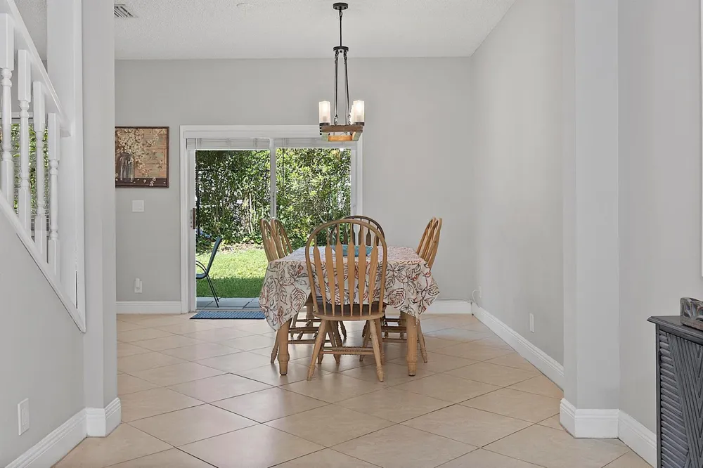 4776 Lago Vista Drive Coconut Creek, FL 33073