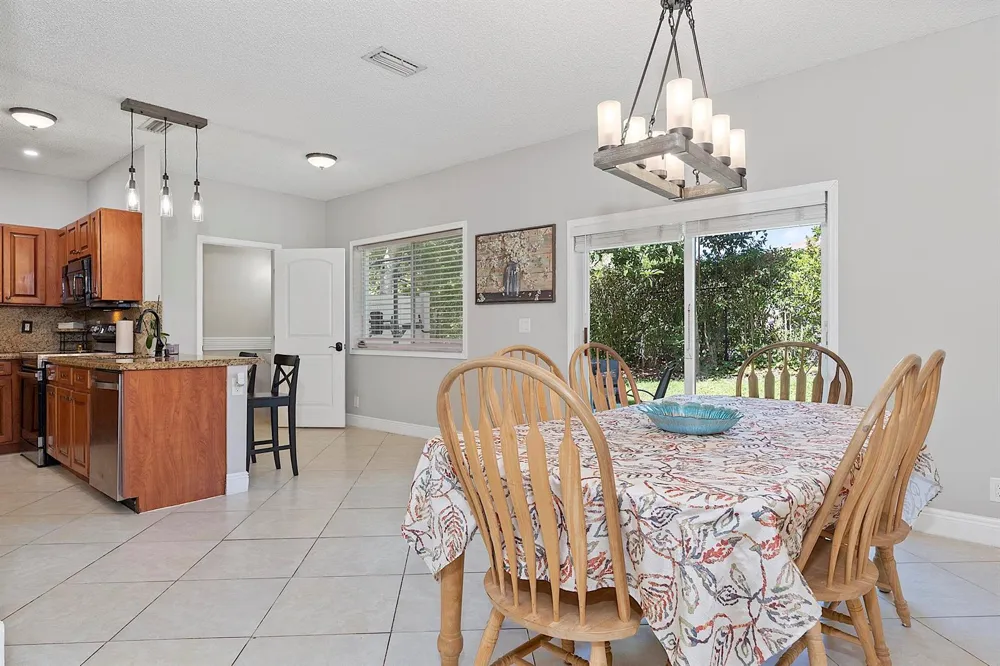 4776 Lago Vista Drive Coconut Creek, FL 33073