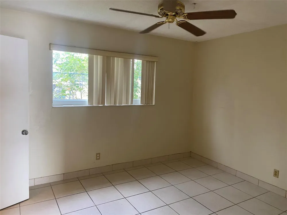 1812 E Oakland Park Boulevard #19 Oakland Park, FL 33306