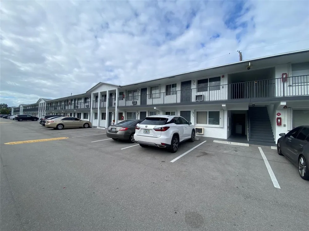 1812 E Oakland Park Boulevard #19 Oakland Park, FL 33306