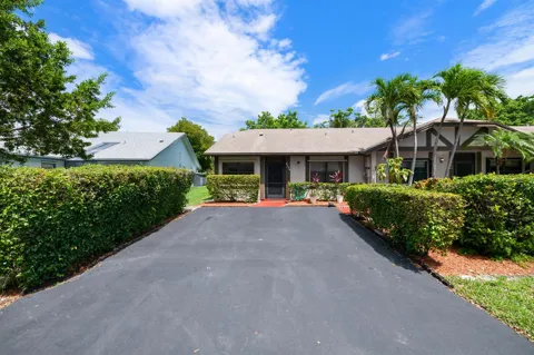 8108 NW 100th Way