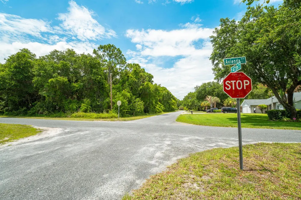 Avienda Avenue Fort Pierce, FL 34946