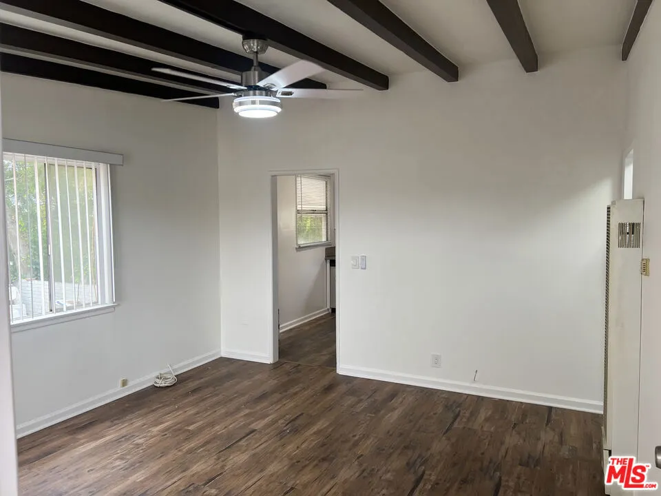 419 La Colina Drive #4 Inglewood, CA 90302