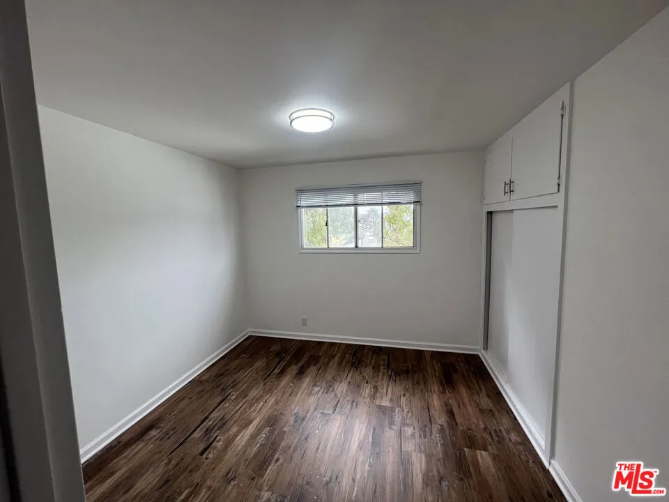 419 La Colina Drive #4 Inglewood, CA 90302