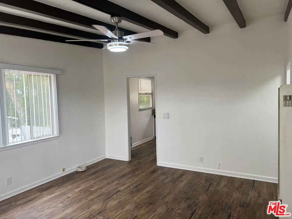 419 La Colina Drive #4 Inglewood, CA 90302