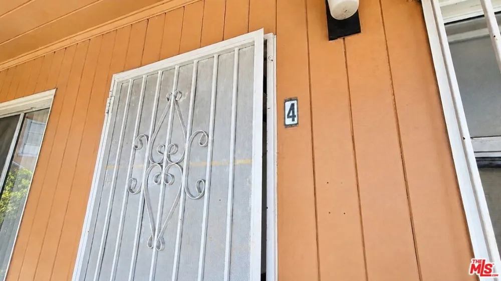 419 La Colina Drive #4 Inglewood, CA 90302