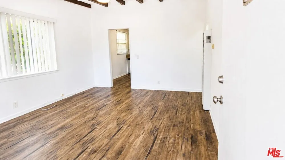 419 La Colina Drive #4 Inglewood, CA 90302