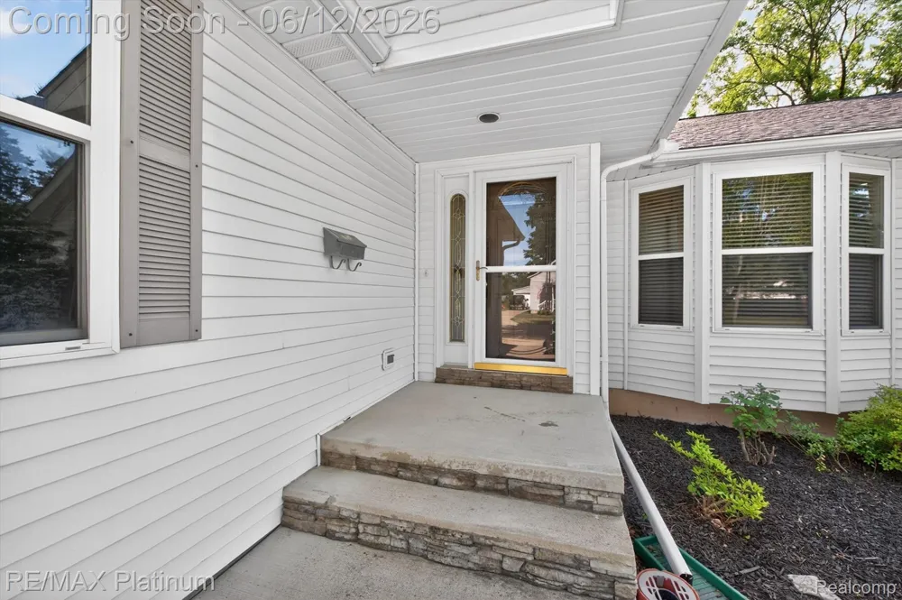 318 5th Street Brighton City, MI 48116