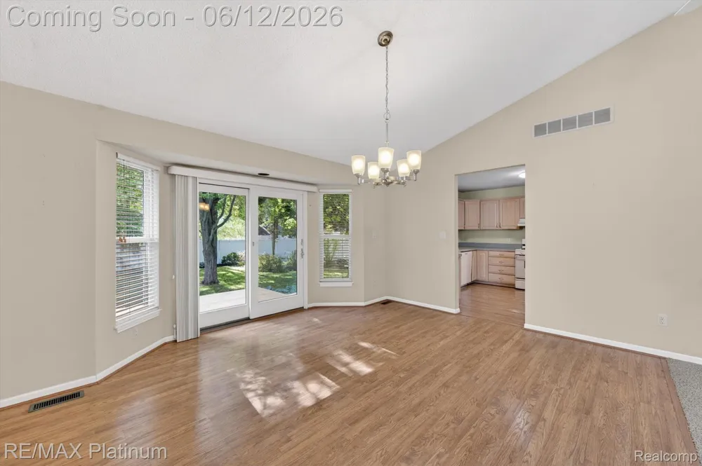 318 5th Street Brighton City, MI 48116
