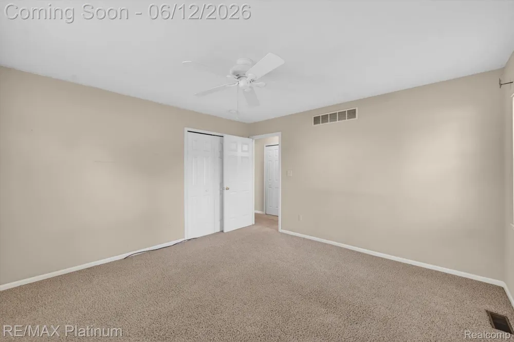 318 5th Street Brighton City, MI 48116