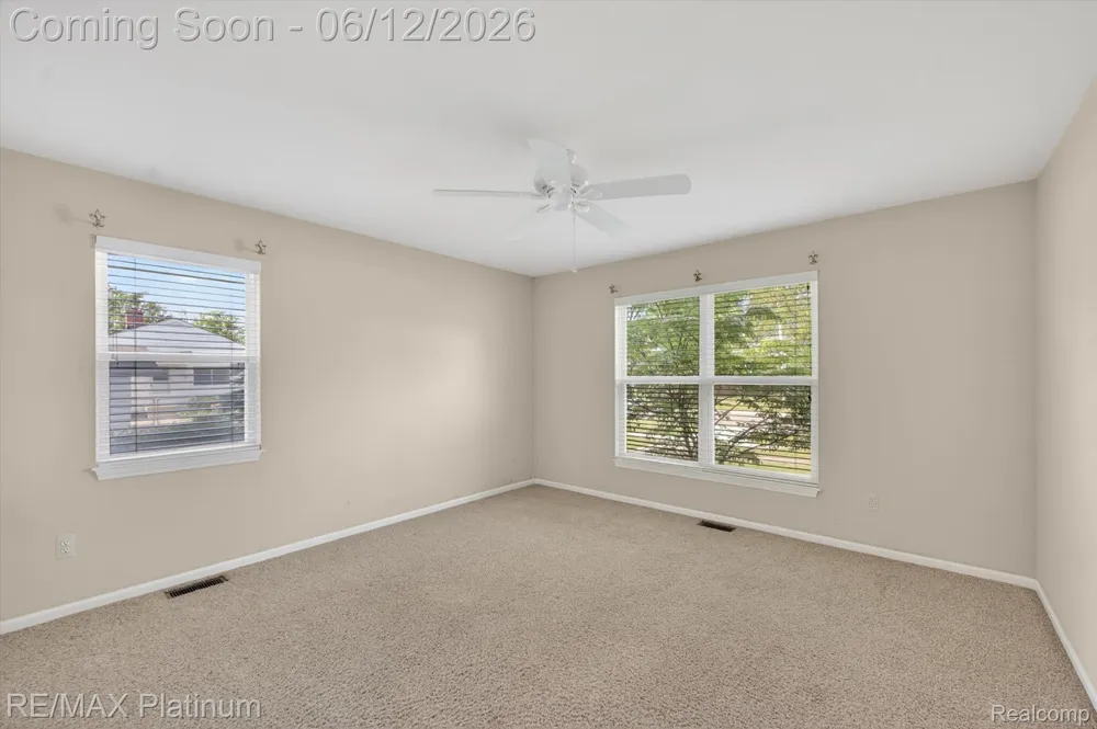 318 5th Street Brighton City, MI 48116