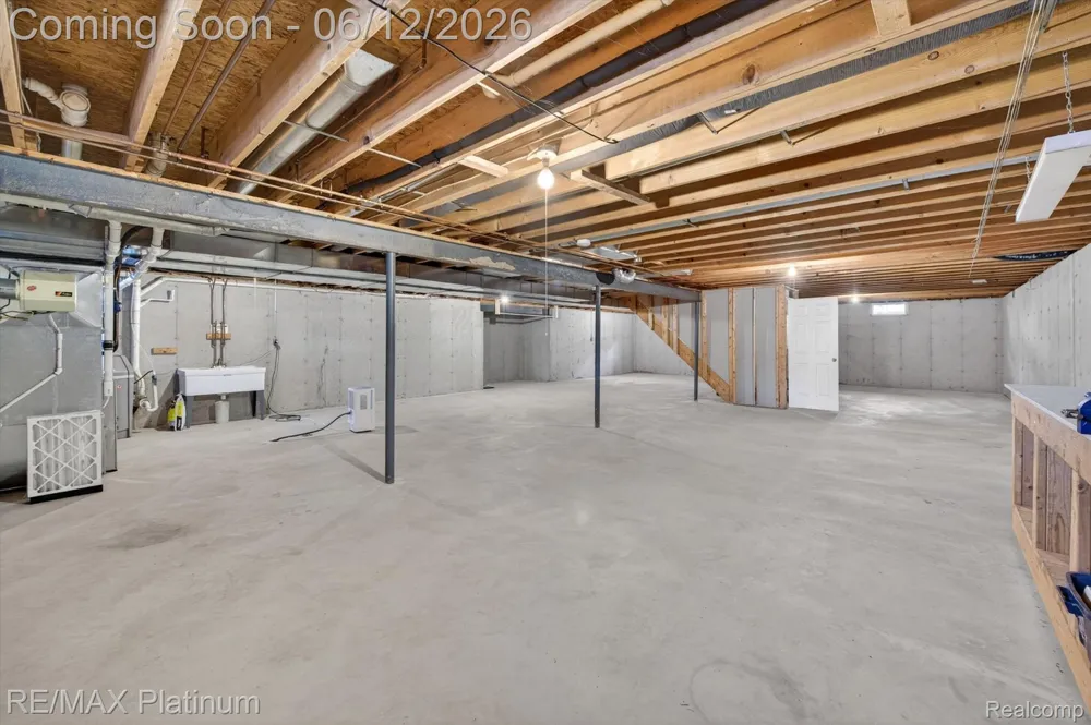 318 5th Street Brighton City, MI 48116