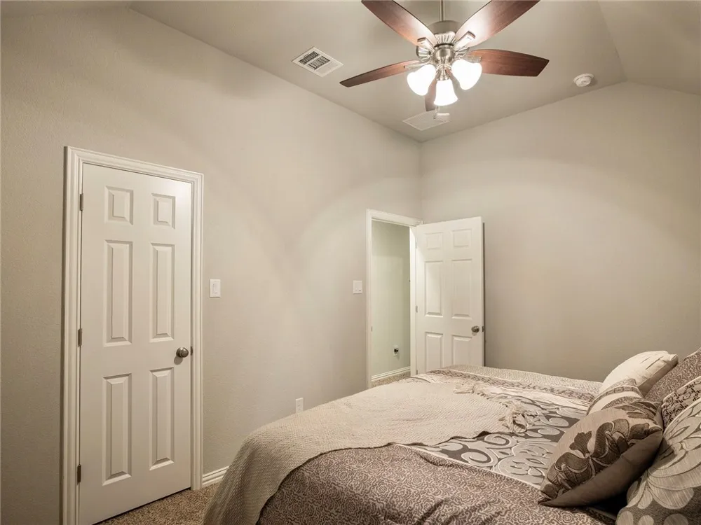 3401 Venezia View Leander, TX 78641