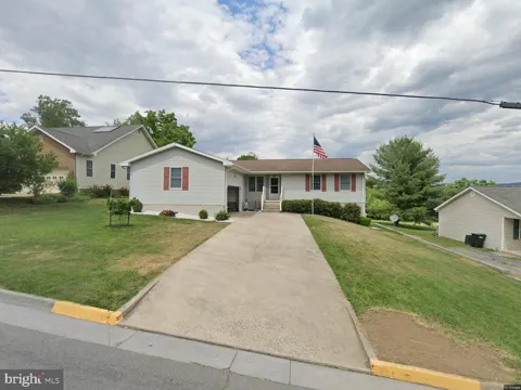 422 W COURT STREET