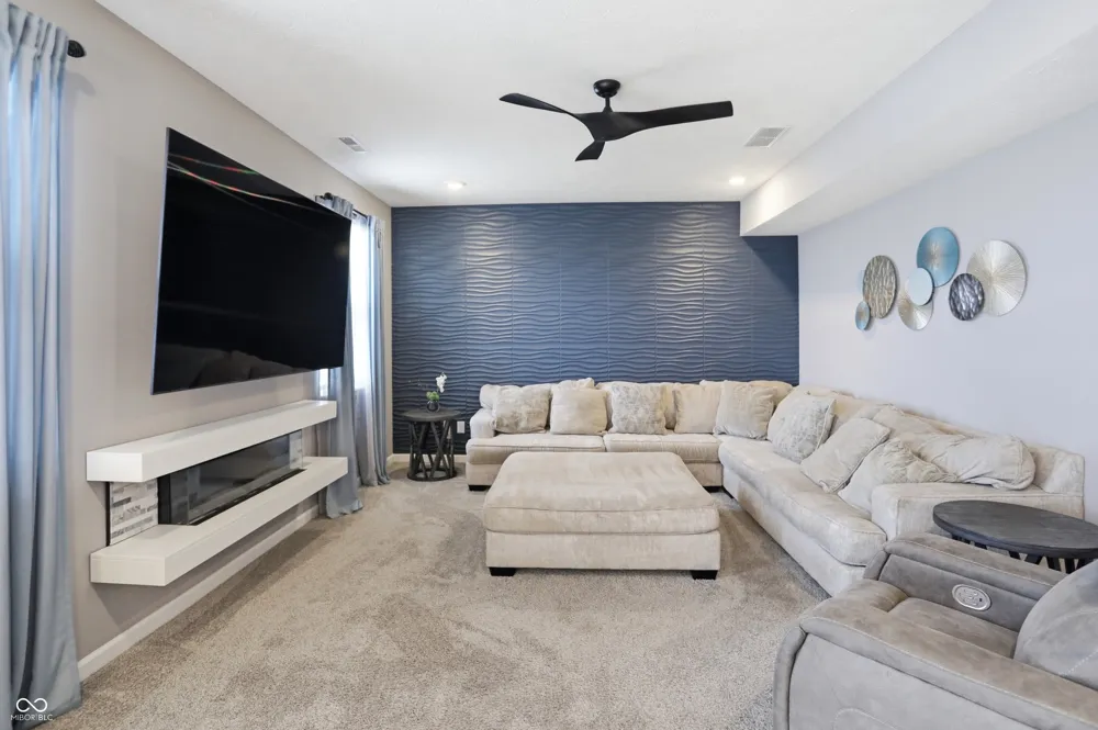 181 Thorpe Drive Whiteland, IN 46184