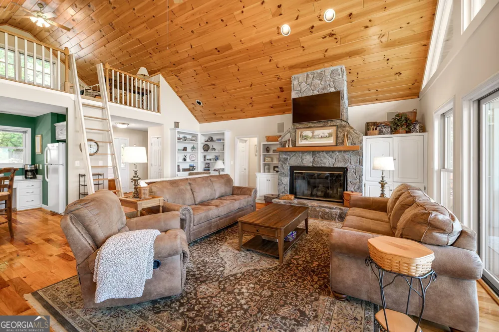 430 Grimes Nose Sautee Nacoochee, GA 30571