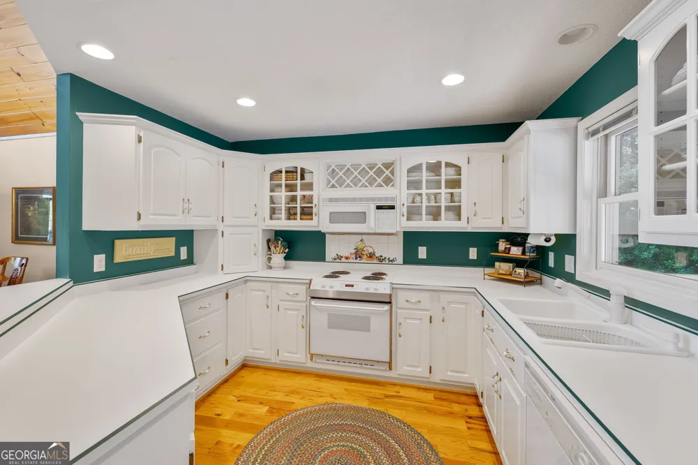 430 Grimes Nose Sautee Nacoochee, GA 30571