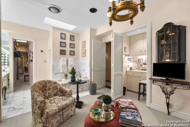 122 Chester #APT 5 San Antonio, TX 78209
