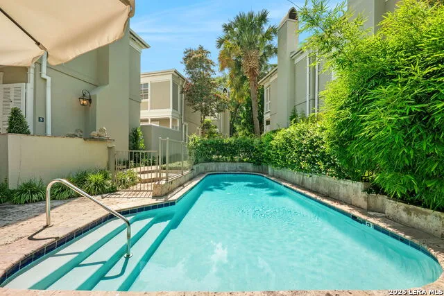 122 Chester #APT 5 San Antonio, TX 78209