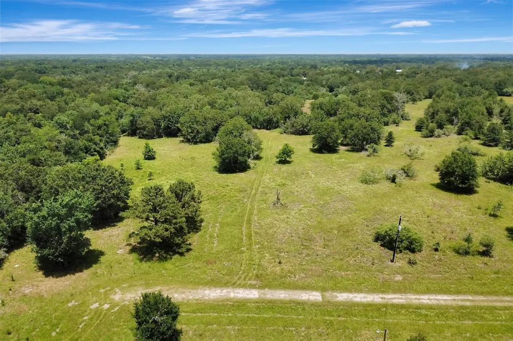 1722 Stone Street Bedias, TX 77831