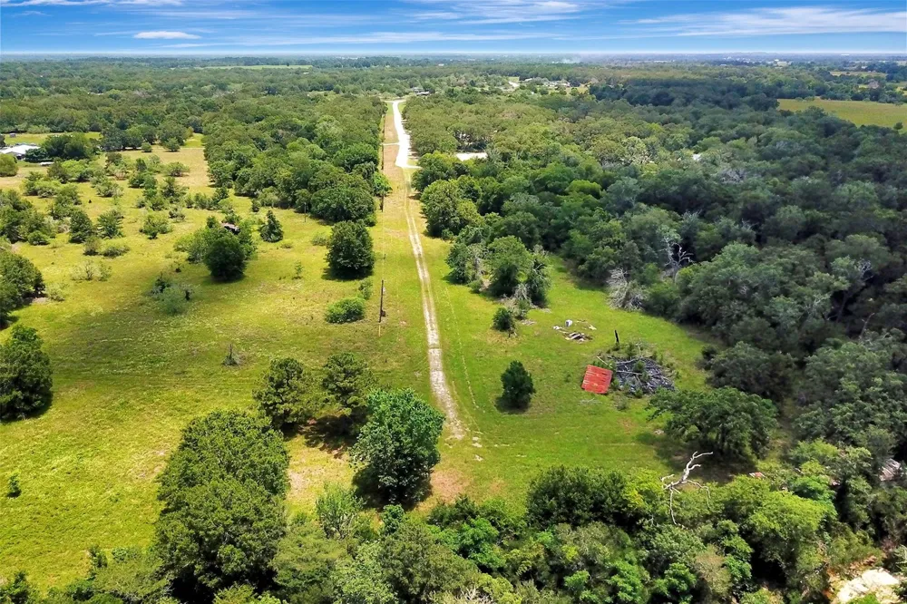 1722 Stone Street Bedias, TX 77831