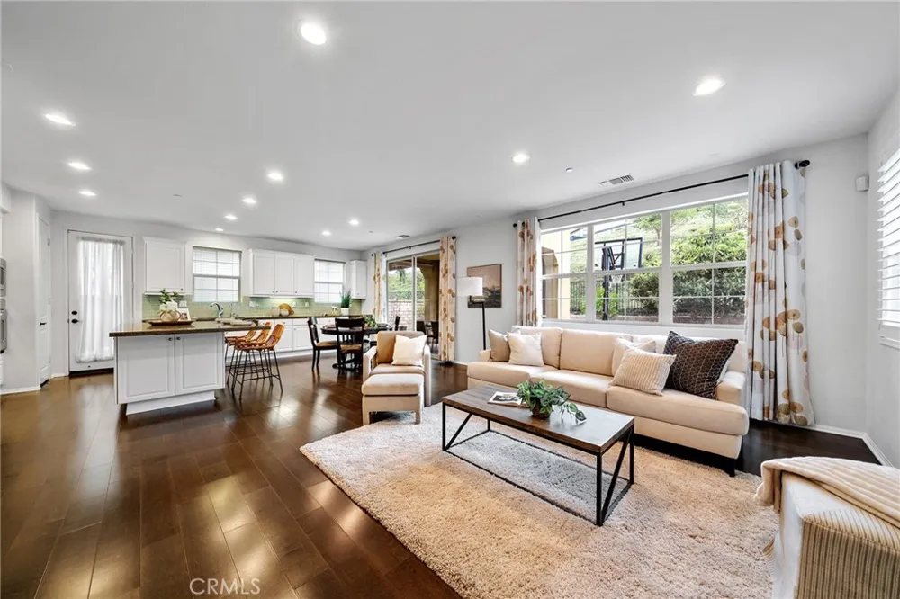 599 Boxwood Azusa, CA 91702
