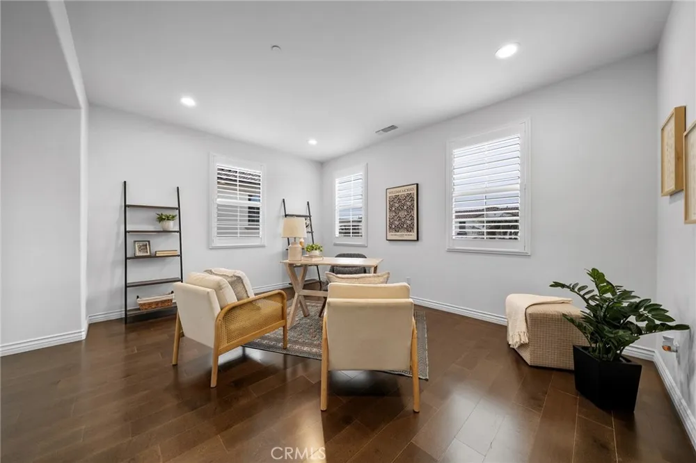 599 Boxwood Azusa, CA 91702