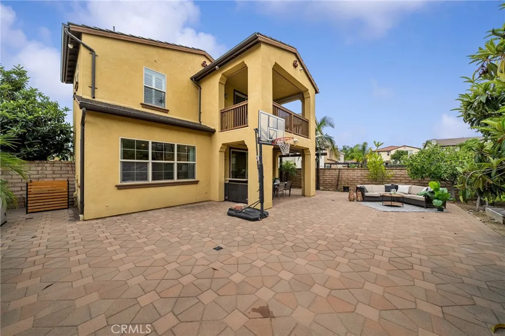 599 Boxwood Azusa, CA 91702