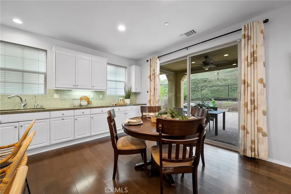 599 Boxwood Azusa, CA 91702