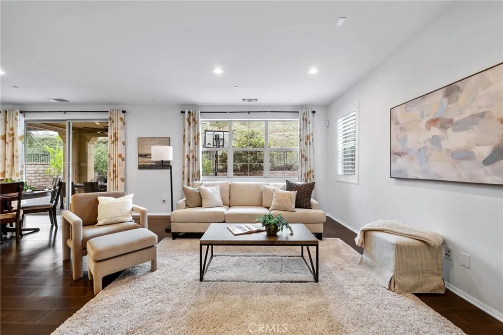 599 Boxwood Azusa, CA 91702