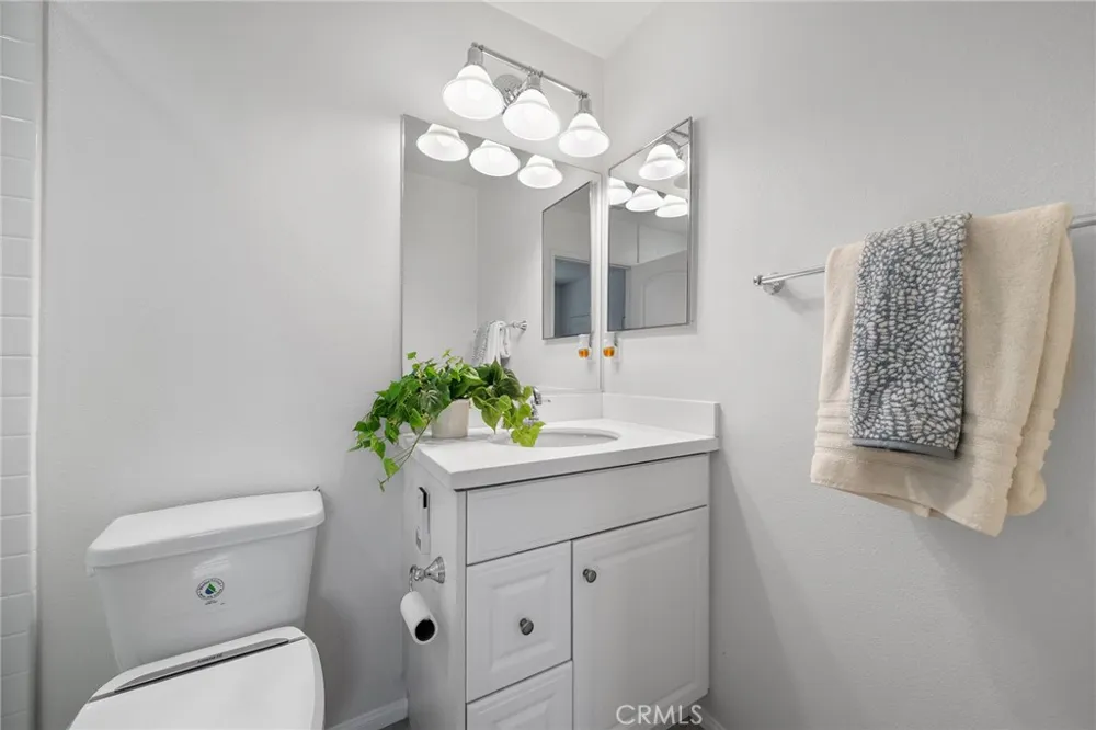 599 Boxwood Azusa, CA 91702