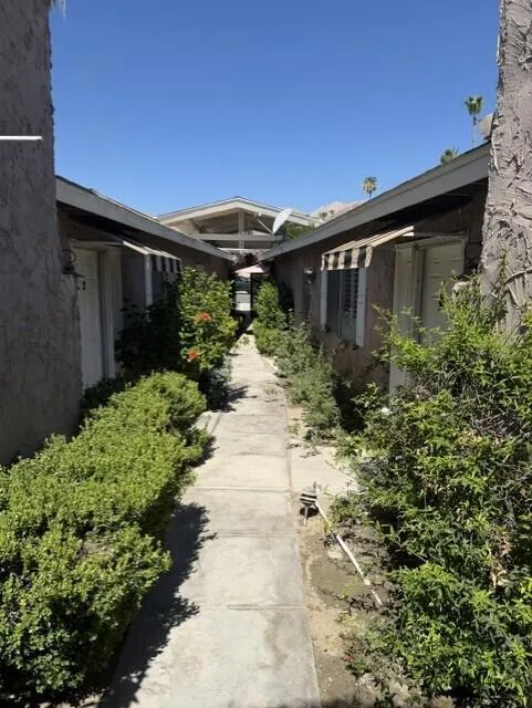46420 Ryway Place #1  & 2 Palm Desert, CA 92260