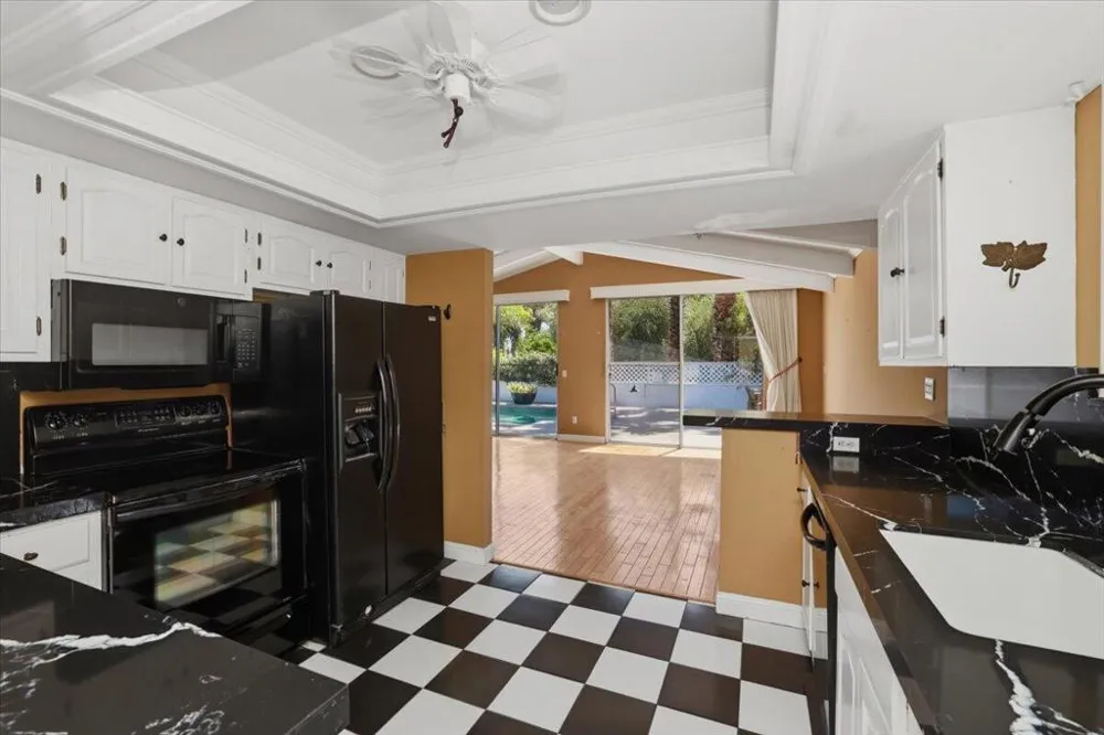 46420 Ryway Place #1  & 2 Palm Desert, CA 92260