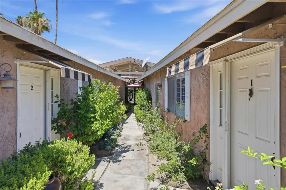 46420 Ryway Place #1  & 2 Palm Desert, CA 92260