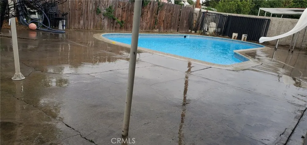 598 E Wilson Rialto, CA 92376