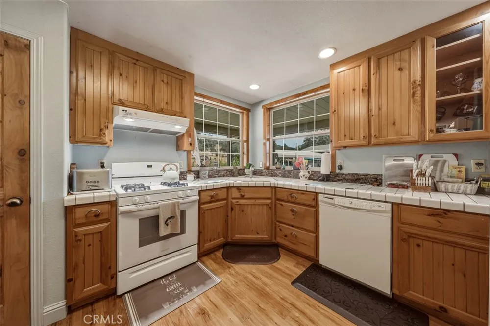 1623 New Long Valley Road Clearlake Oaks, CA 95423