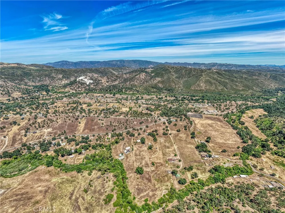 1623 New Long Valley Road Clearlake Oaks, CA 95423