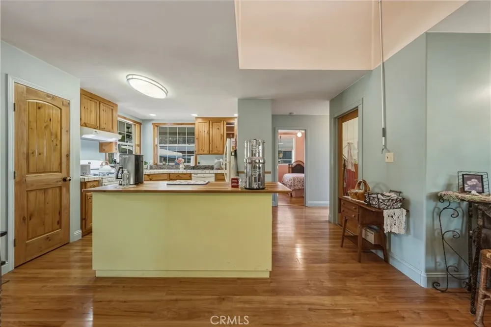 1623 New Long Valley Road Clearlake Oaks, CA 95423