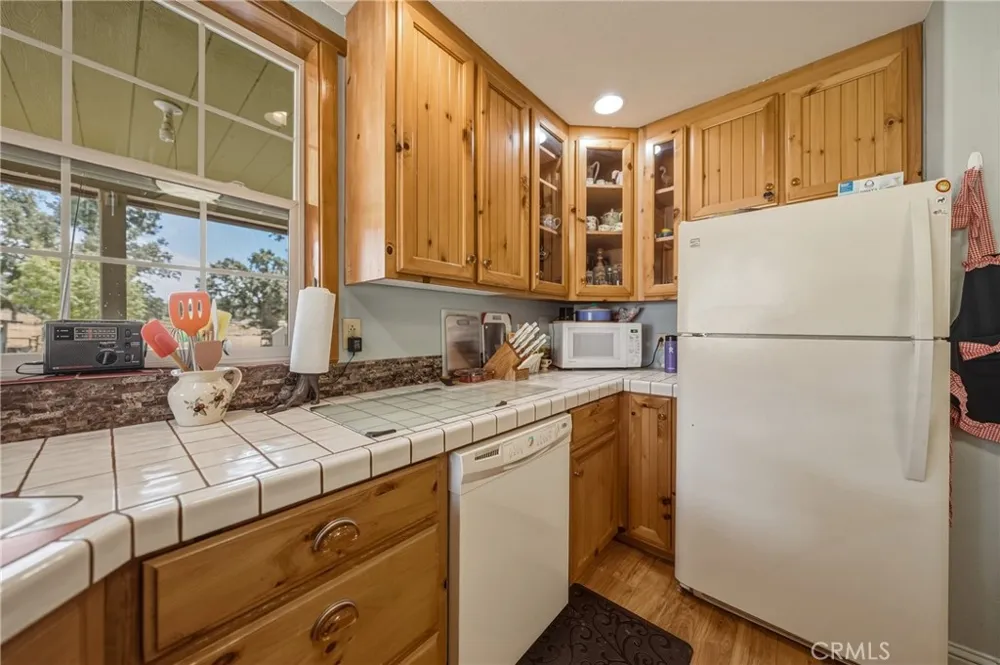 1623 New Long Valley Road Clearlake Oaks, CA 95423