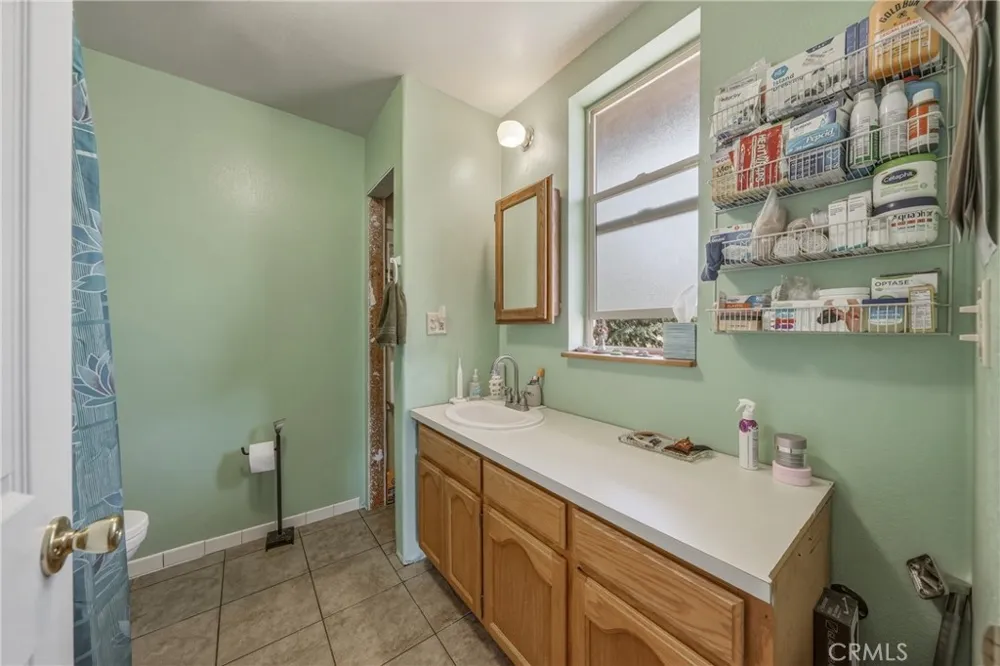 1623 New Long Valley Road Clearlake Oaks, CA 95423
