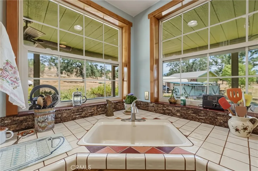 1623 New Long Valley Road Clearlake Oaks, CA 95423