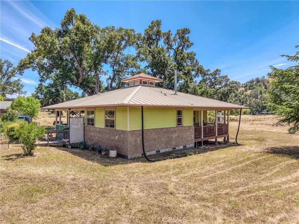 1623 New Long Valley Road Clearlake Oaks, CA 95423