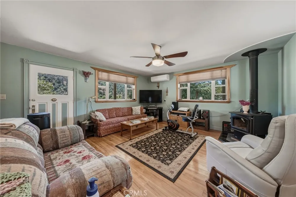 1623 New Long Valley Road Clearlake Oaks, CA 95423