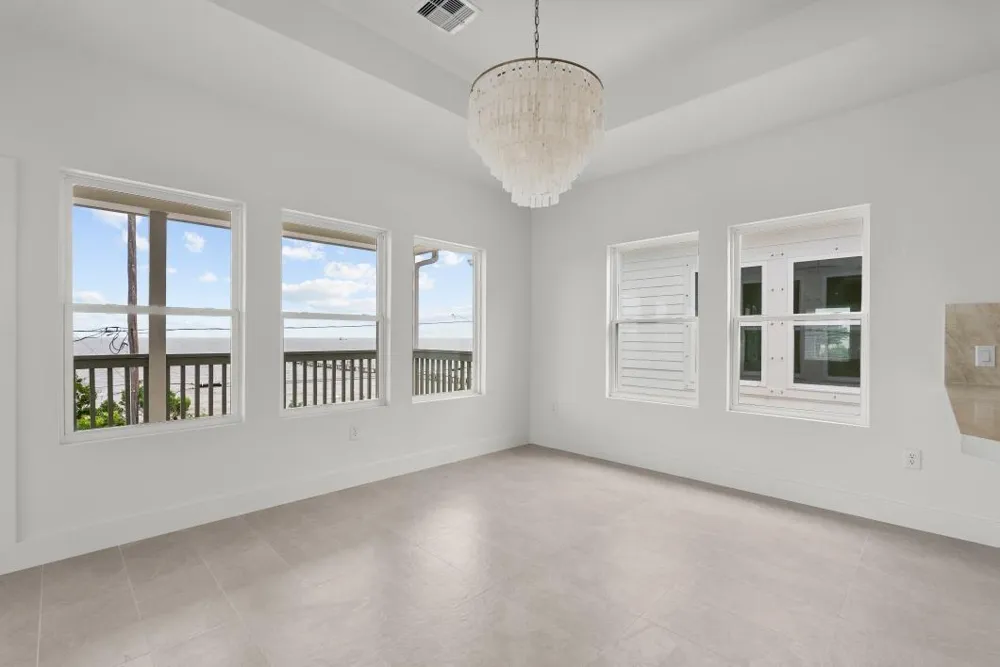 510 2nd Street San Leon, TX 77539