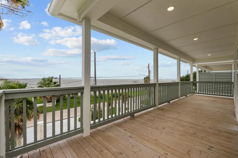 510 2nd Street San Leon, TX 77539