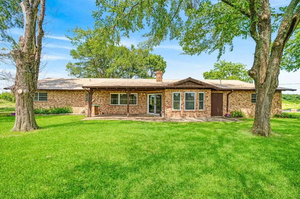 7484 Highway 271 S Pattonville, TX 75468