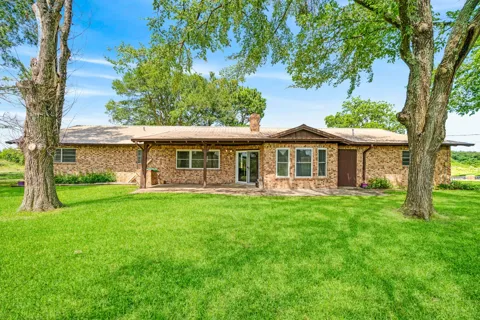 7484 Highway 271 S