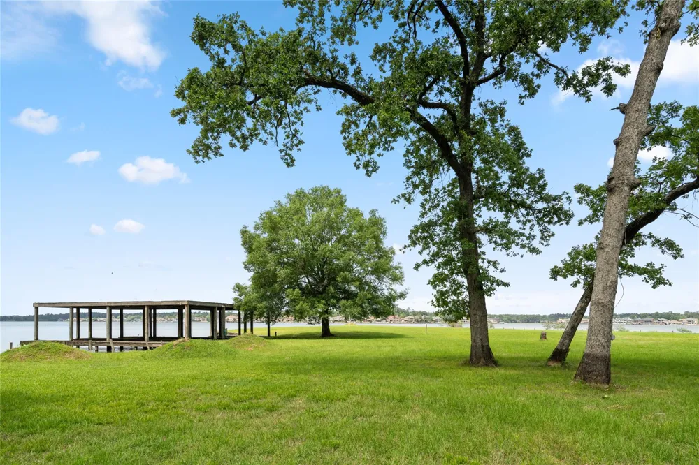 15126 Walden Road Montgomery, TX 77356
