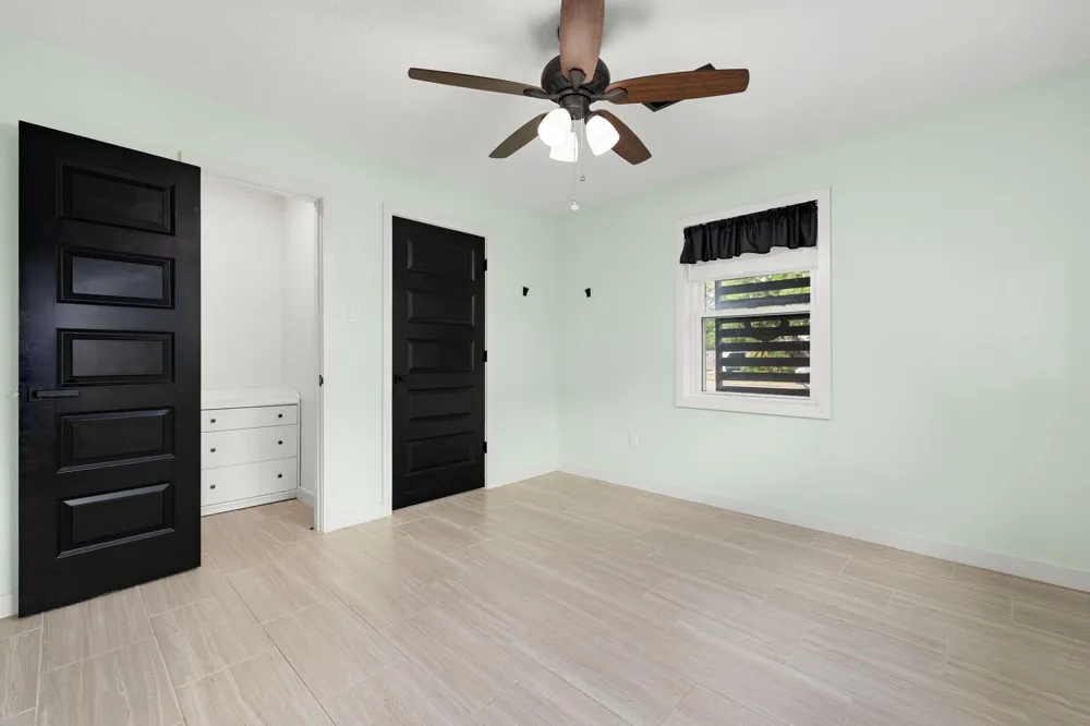 222 W Vaughn Lane Deer Park, TX 77536