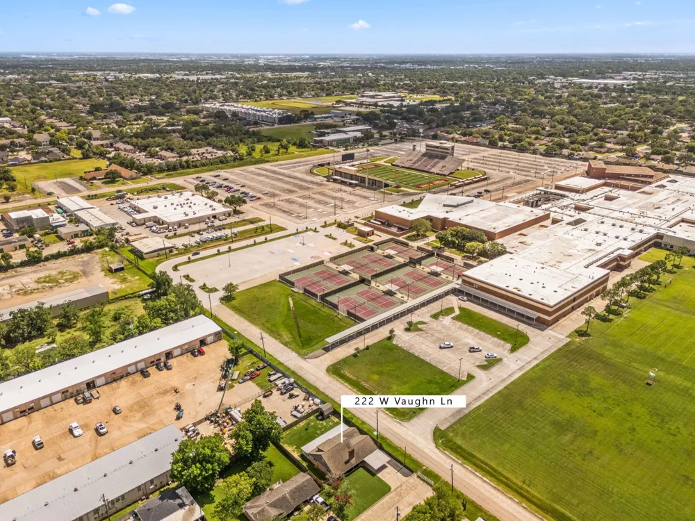 222 W Vaughn Lane Deer Park, TX 77536